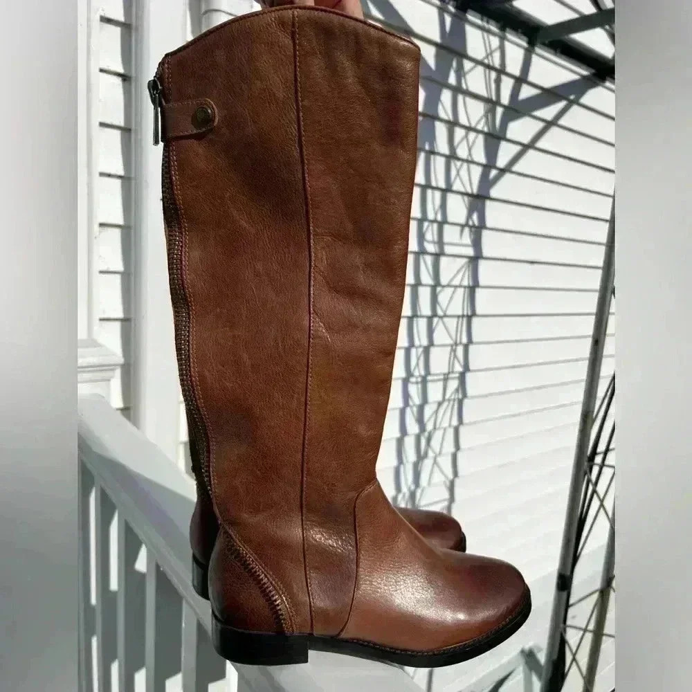 NWOT Arturo Chiang Chestnut Leather Zipper Boot Size 7m